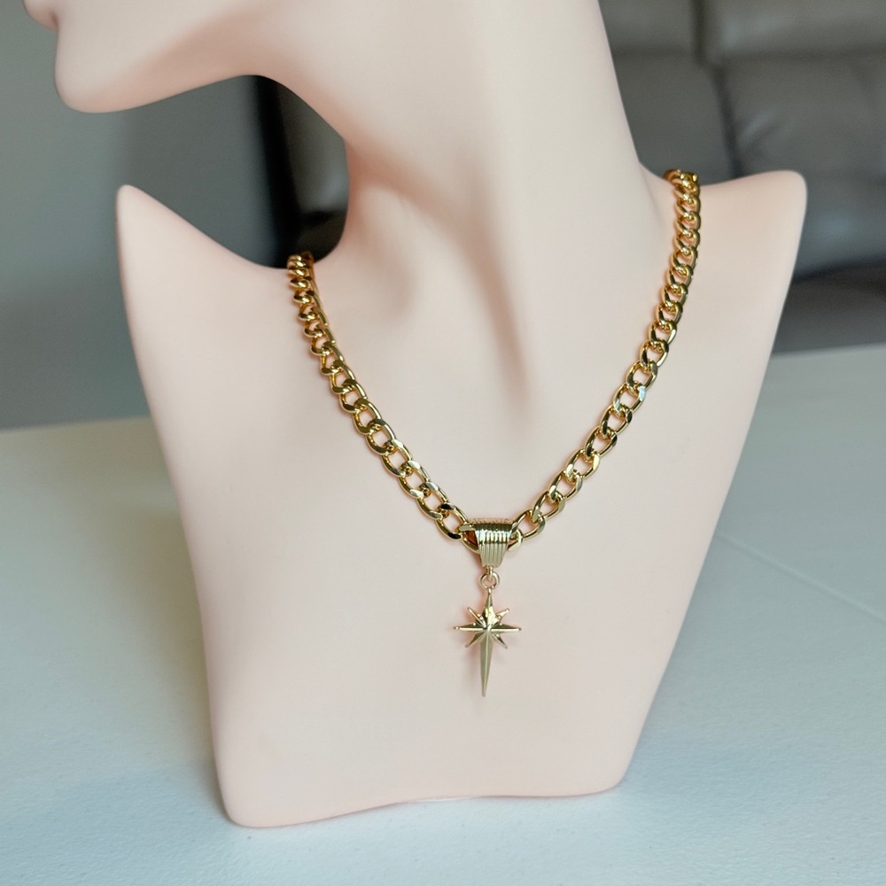 Gold Star Pendant Chain Necklace - Women Jewelry
